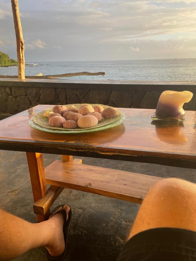 Ferienwohnung Moonlight Oceanfront Delight Kailua-Kona Exterior foto